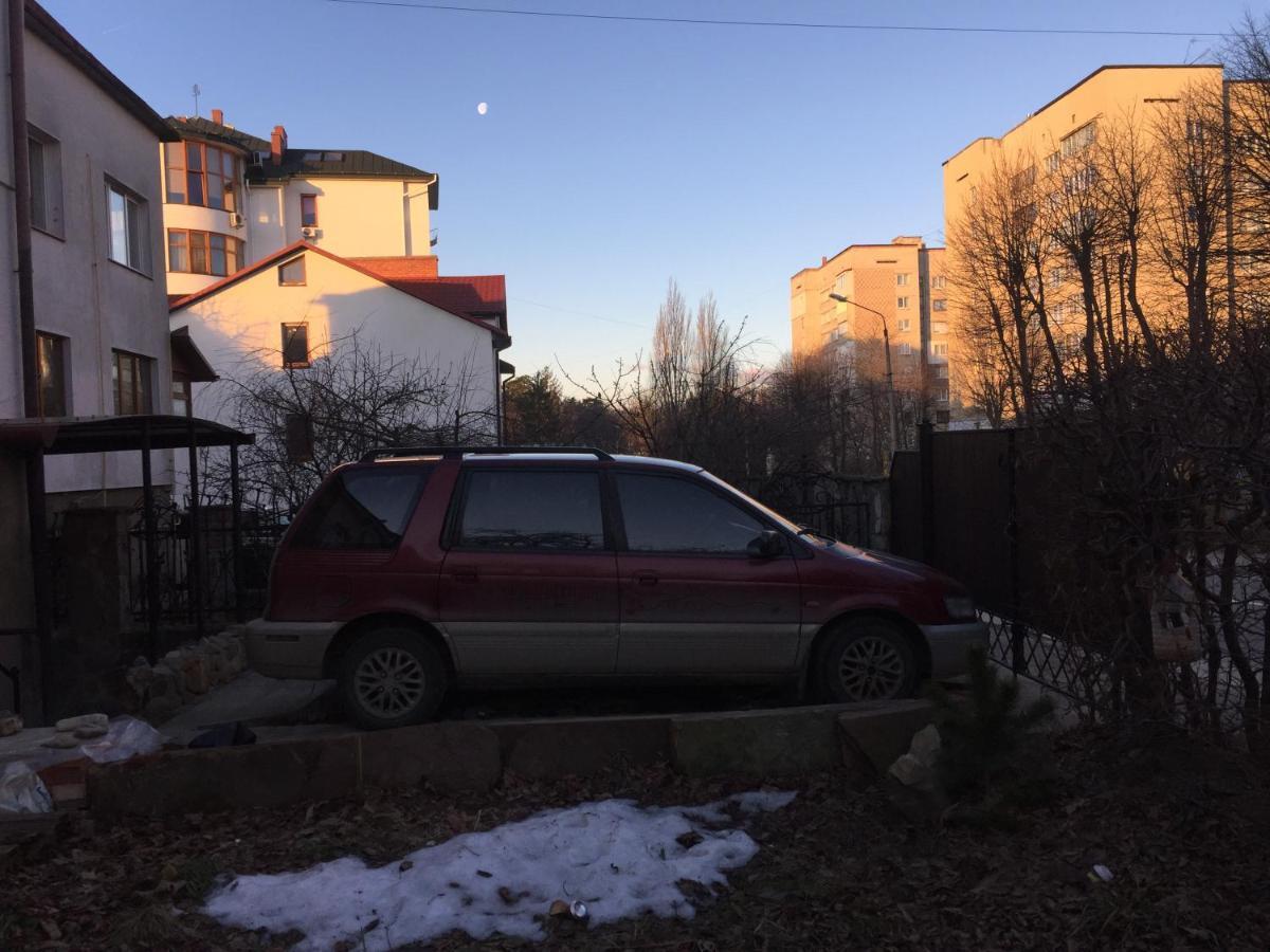 Квартира-студия в стиле Шале Трускавец Экстерьер фото